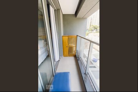 Varanda de kitnet/studio para alugar com 1 quarto, 25m² em Perdizes, São Paulo