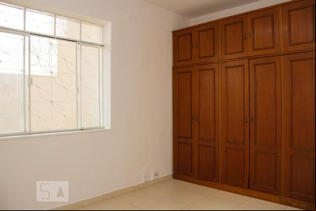 Quarto 01 de apartamento para alugar com 2 quartos, 45m² em Quintino Bocaiuva, Rio de Janeiro