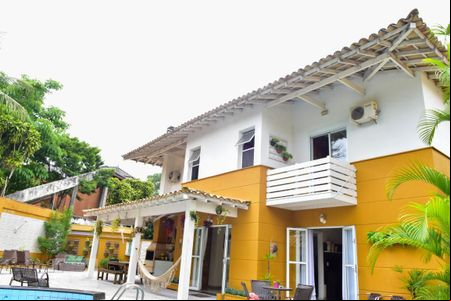 Casa de condomínio à venda com 300m², 4 quartos e 5 vagasÁrea comum