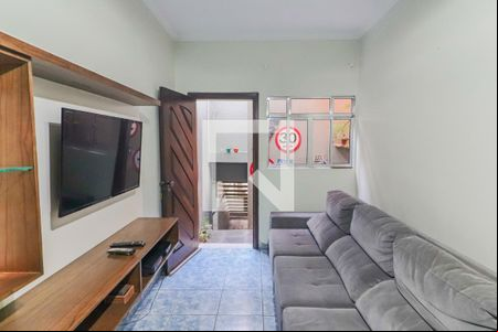 Sala de casa para alugar com 2 quartos, 150m² em Vila Dalva, São Paulo