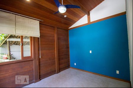 Quarto 1 de casa de condomínio para alugar com 3 quartos, 1000m² em Vargem Grande, Rio de Janeiro