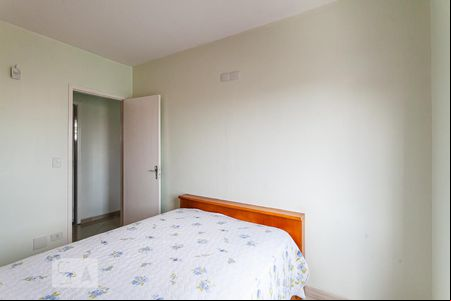 Suíte de apartamento para alugar com 2 quartos, 77m² em Vila Palmares, Santo André