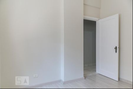 Quarto de apartamento para alugar com 4 quartos, 154m² em Gonzaga, Santos