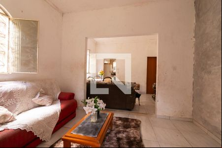 Sala de Estar de casa para alugar com 2 quartos, 96m² em Luz, Nova Iguaçu