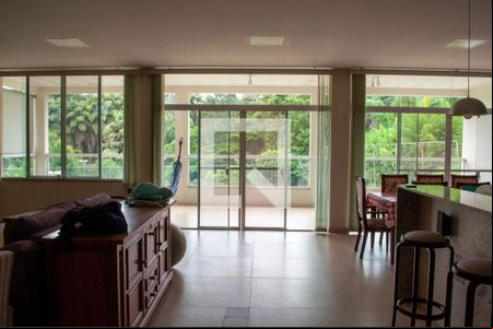 Sala de casa de condomínio à venda com 4 quartos, 849m² em Jardim Itália, Jundiaí