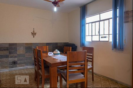 Casa à venda com 4 quartos, 80m² em Horto Florestal, Belo Horizonte