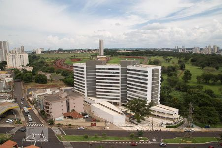 Vista da varanda (centro) de apartamento para alugar com 1 quarto, 49m² em Jardim Palma Travassos, Ribeirão Preto