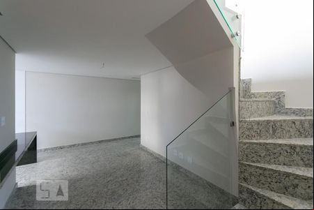 Sala 1 de apartamento para alugar com 2 quartos, 113m² em Santa Efigênia, Belo Horizonte