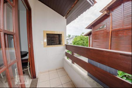 Sacada de apartamento para alugar com 3 quartos, 69m² em Canasvieiras, Florianópolis