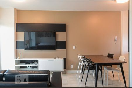 Sala Estar/Jantar de kitnet/studio à venda com 1 quarto, 47m² em Centro Histórico, Porto Alegre
