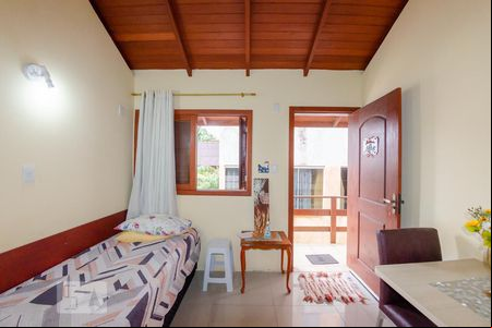 Sala de apartamento para alugar com 1 quarto, 36m² em Ingleses do Rio Vermelho, Florianópolis