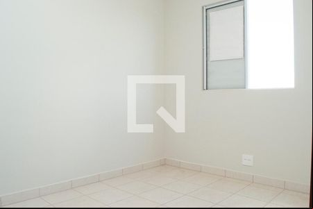 Quarto 2 de apartamento para alugar com 2 quartos, 50m² em Shopping Park, Uberlândia