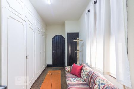 Corredor de casa à venda com 3 quartos, 300m² em Higienópolis, São Paulo