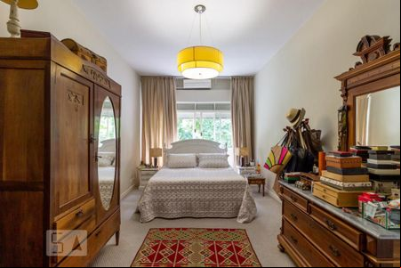 Quarto de casa à venda com 3 quartos, 210m² em Jardim América, São Paulo