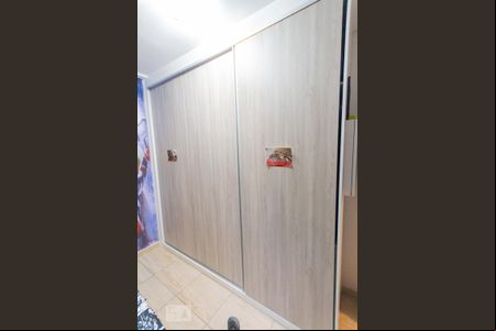 Armário de apartamento à venda com 2 quartos, 100m² em Jardim das Maravilhas, Santo André