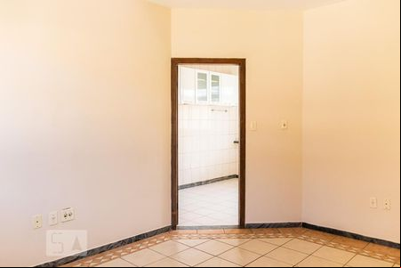 Sala de apartamento para alugar com 3 quartos, 90m² em Serrano, Belo Horizonte