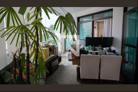 Escritório de apartamento à venda com 4 quartos, 231m² em Pacaembu, São Paulo