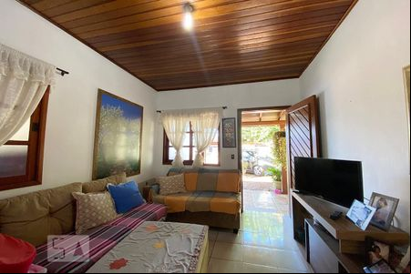 Sala de casa à venda com 4 quartos, 170m² em Feitoria, São Leopoldo