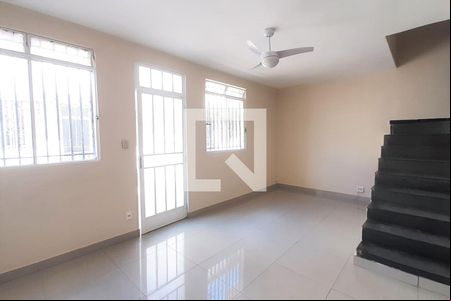 Sala de casa de condomínio à venda com 3 quartos, 79m² em Itapoã, Belo Horizonte