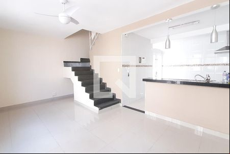 Sala de casa de condomínio à venda com 3 quartos, 79m² em Itapoã, Belo Horizonte