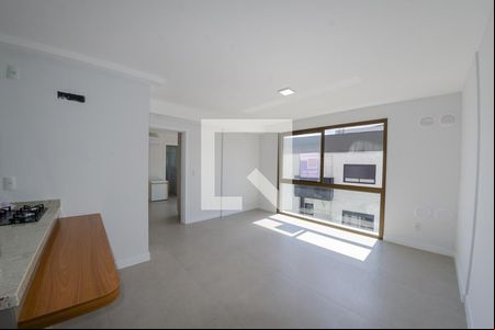 Sala de apartamento para alugar com 1 quarto, 45m² em Carvoeira, Florianópolis