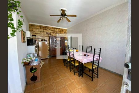 Casa à venda com 4 quartos, 360m² em Santa Efigênia, Belo Horizonte