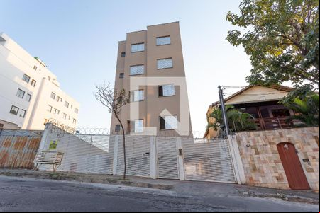 Apartamento para alugar com 2 quartos, 48m² em Heliópolis, Belo Horizonte