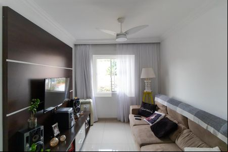 Apartamento à venda com 46m², 2 quartos e sem vagaSalas
