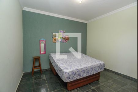Casa à venda com 4 quartos, 295m² em Floramar, Belo Horizonte