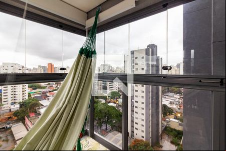 Varanda de kitnet/studio para alugar com 1 quarto, 51m² em Indianópolis, São Paulo