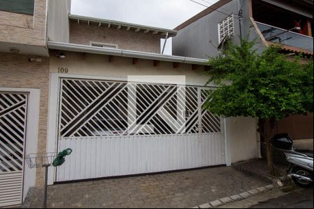 Fachada de casa para alugar com 3 quartos, 228m² em Jardim D’abril, Osasco
