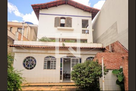 Casa para alugar com 10 quartos, 716m² em Santa Tereza, Belo Horizonte
