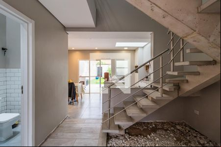 Sala de casa para alugar com 2 quartos, 110m² em Jardim Iracema, Barueri