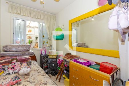Quarto de casa de condomínio à venda com 3 quartos, 77m² em Sarandi, Porto Alegre