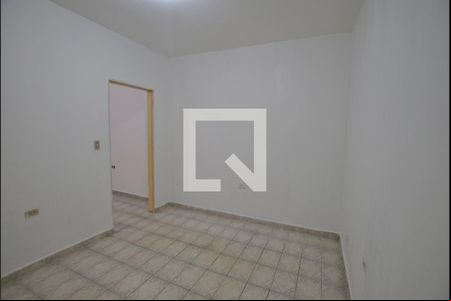 Quarto de casa para alugar com 1 quarto, 35m² em Vila Cristália, São Paulo