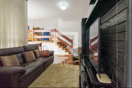 Sala de TV de casa para alugar com 3 quartos, 300m² em Vila Marieta, Campinas