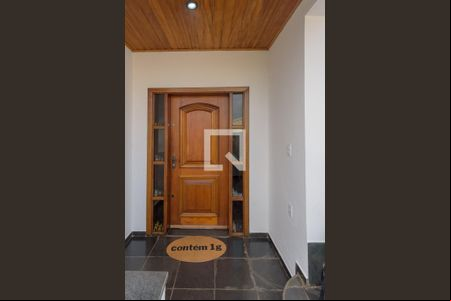 Hall de Entrada de casa para alugar com 3 quartos, 300m² em Vila Marieta, Campinas