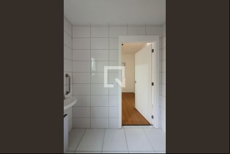 Banheiro de apartamento para alugar com 1 quarto, 45m² em Jardim São Savério, São Paulo