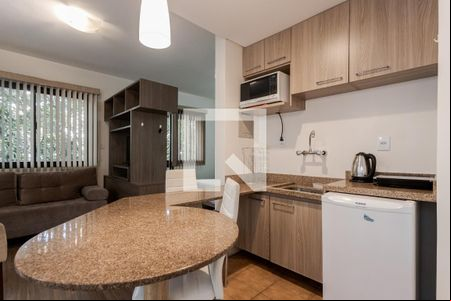 Cozinha de kitnet/studio à venda com 1 quarto, 44m² em Floresta, Porto Alegre