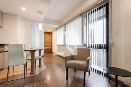 Sala de kitnet/studio à venda com 1 quarto, 44m² em Floresta, Porto Alegre