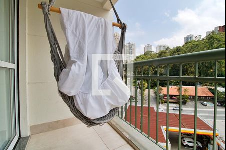 Varanda da Sala de kitnet/studio à venda com 1 quarto, 40m² em Vila Andrade, São Paulo