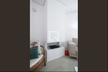 Lareira de casa para alugar com 4 quartos, 480m² em City América, São Paulo