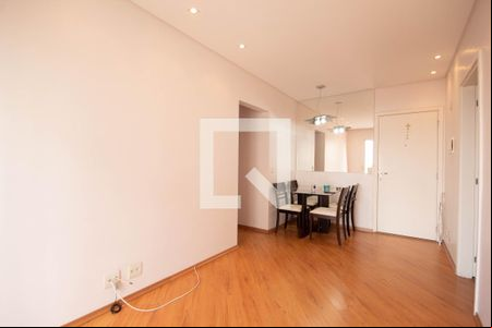 Sala de apartamento para alugar com 2 quartos, 51m² em Bussocaba, Osasco