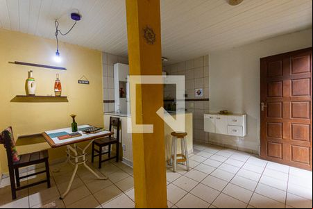 Sala de casa de condomínio para alugar com 1 quarto, 52m² em Itaipu, Niterói