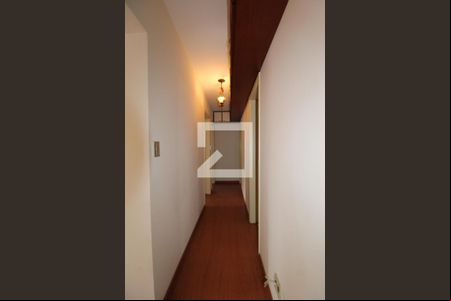 Corredor de apartamento à venda com 3 quartos, 94m² em Cambuí, Campinas