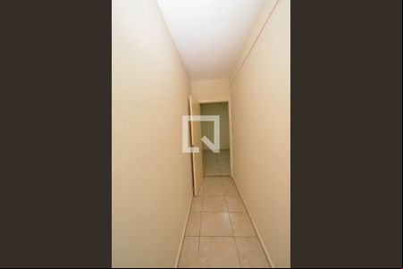 Corredor de casa para alugar com 1 quarto, 40m² em Jardim Palmira, Guarulhos