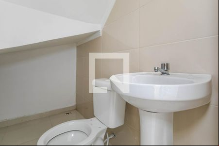 Lavabo de casa para alugar com 2 quartos, 80m² em Residencial Algarve, Mogi das Cruzes
