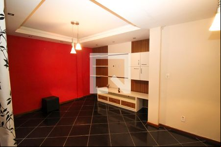 Sala de casa para alugar com 5 quartos, 200m² em Partenon, Porto Alegre