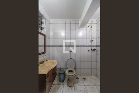 Banheiro Social de casa para alugar com 3 quartos, 180m² em Parque Viana, Barueri
