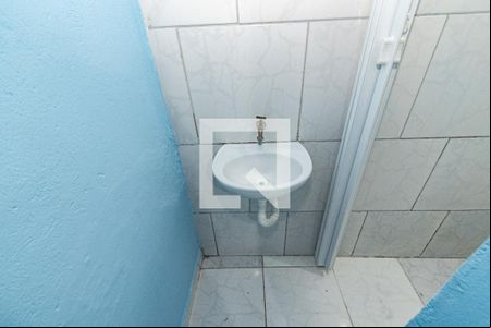 Banheiro de casa para alugar com 1 quarto, 30m² em Cambuci, São Paulo
